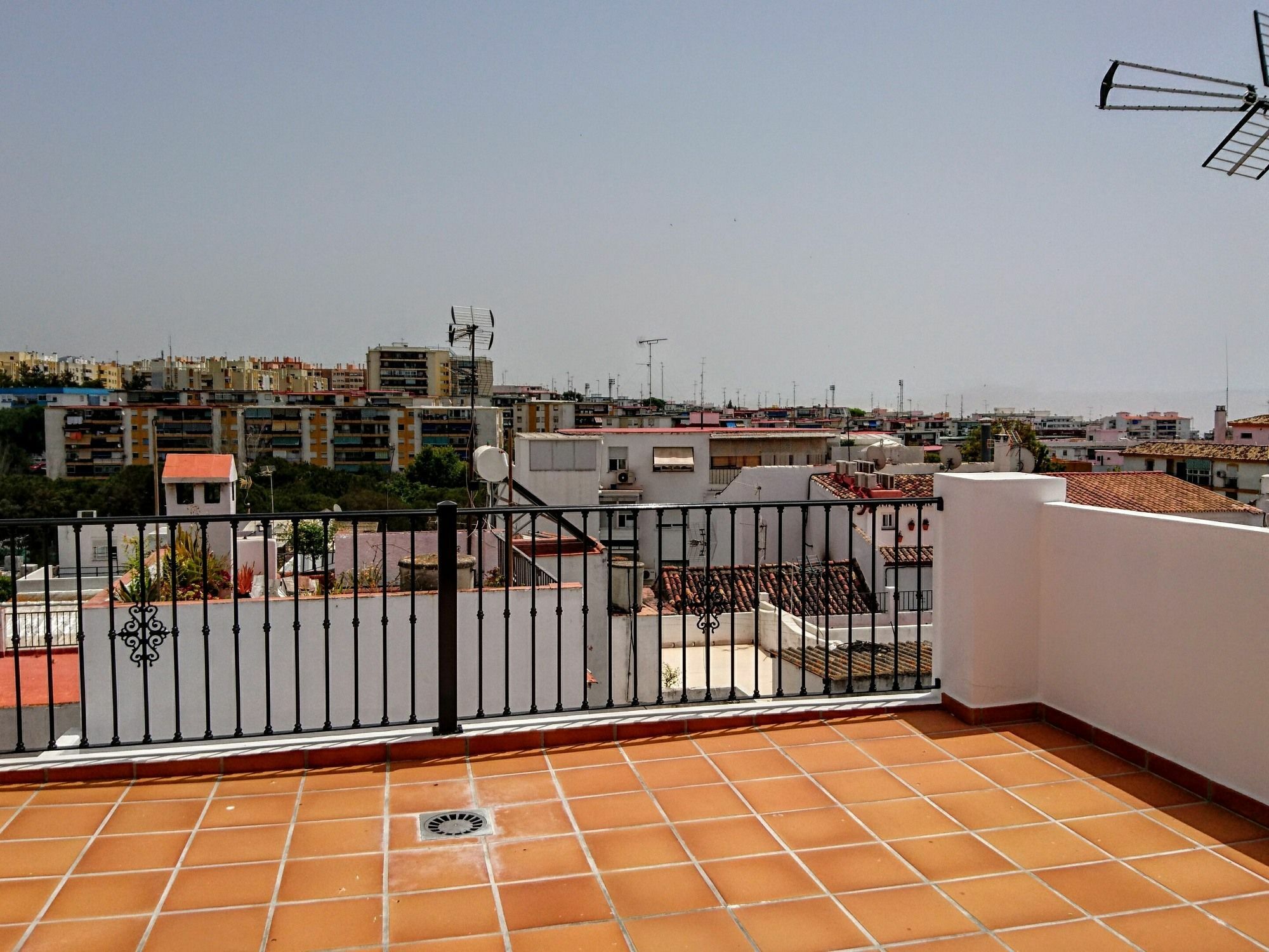 Hostal El Gallo Marbella Luaran gambar