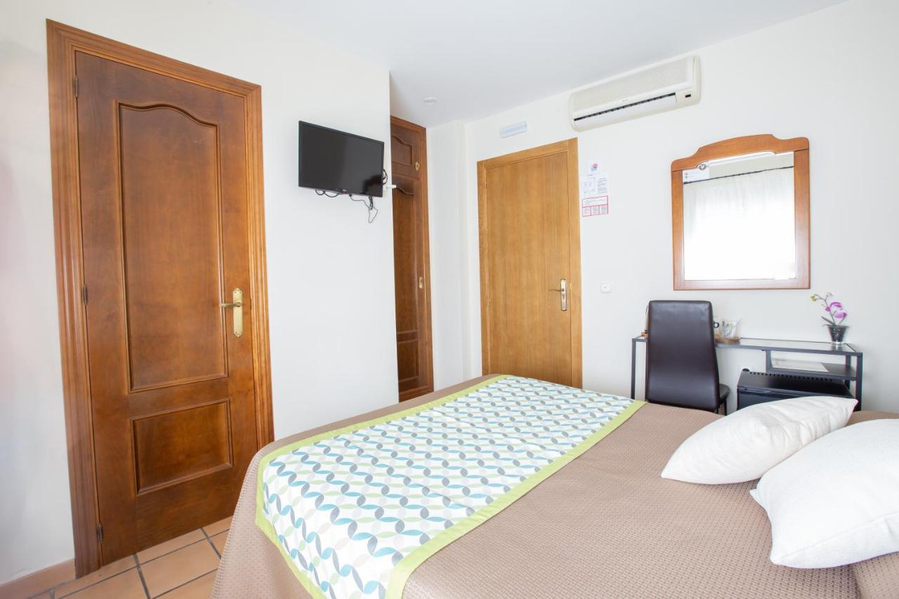 Hostal El Gallo Marbella Luaran gambar